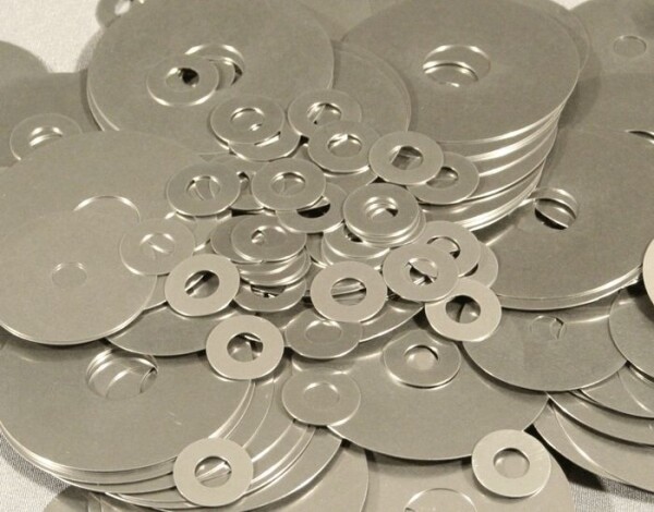 6-17-030 Shims Di=6 mm, Da=17 mm, t=0.30 mm (10 pcs.) Fig. 1