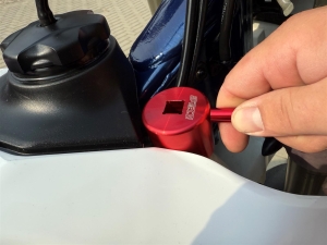 Adaptador de tampa do radiador S-TECH para KTM / GG / HQV